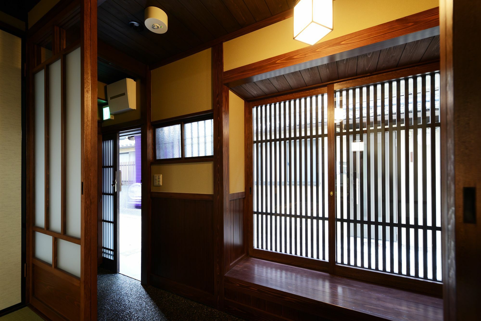 Вілла Kyoto Tachibanaya Nijojo North Екстер'єр фото
